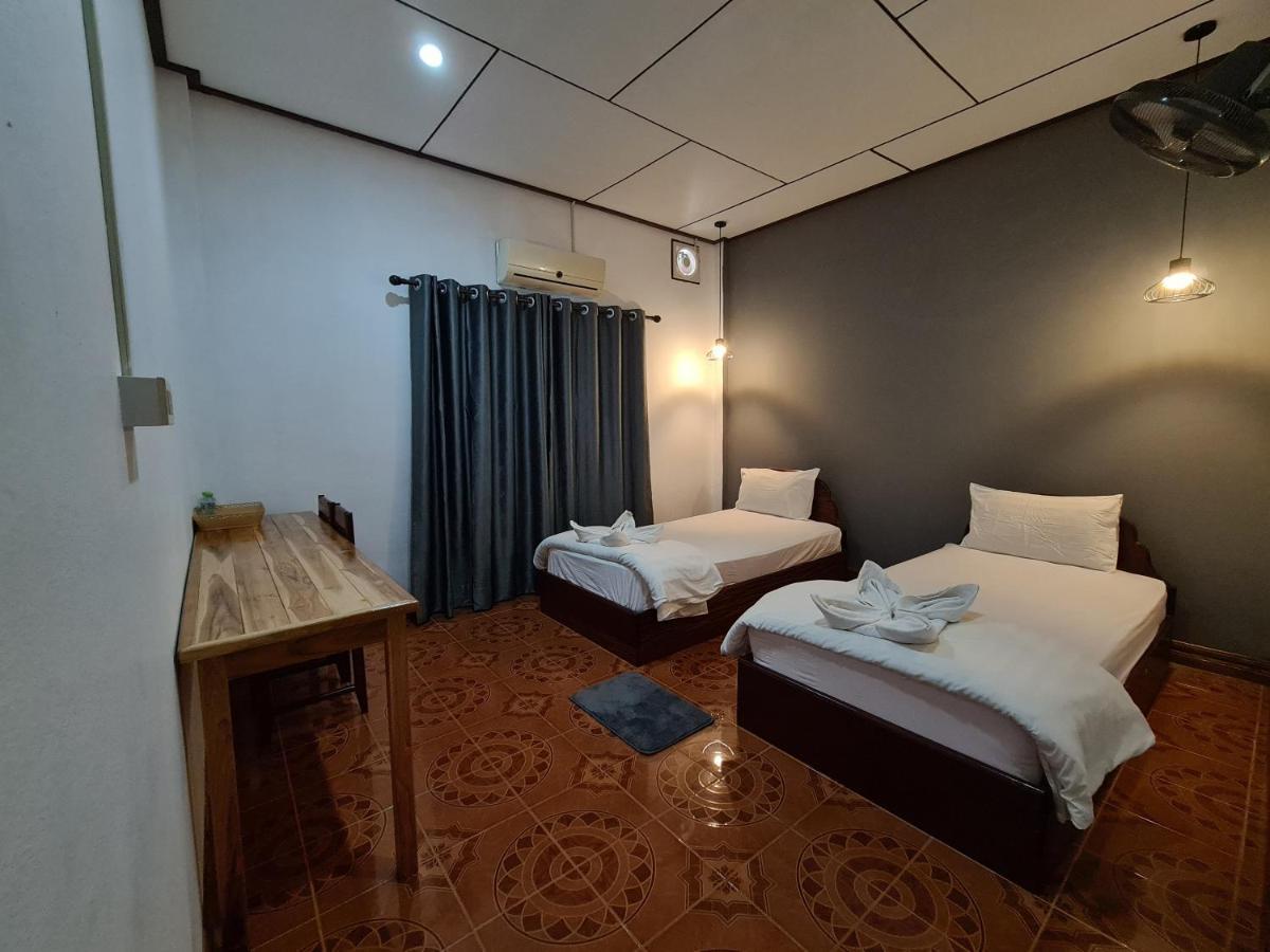 Saphaothong Guesthouse Vang Vieng Exterior foto