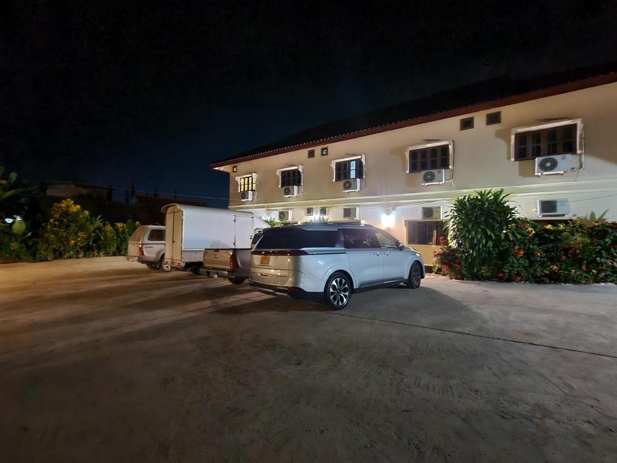 Saphaothong Guesthouse Vang Vieng Exterior foto