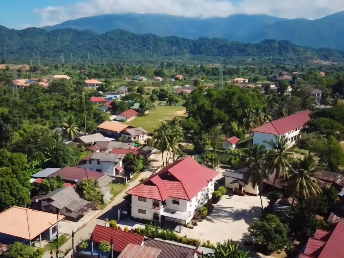 Saphaothong Guesthouse Vang Vieng Exterior foto