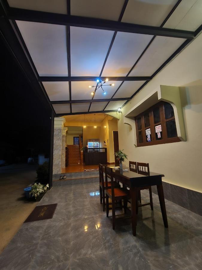 Saphaothong Guesthouse Vang Vieng Exterior foto