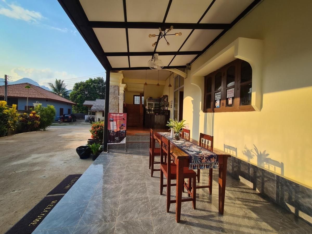 Saphaothong Guesthouse Vang Vieng Exterior foto